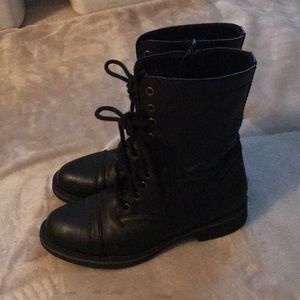 Wmns Mossimo Combat Boots